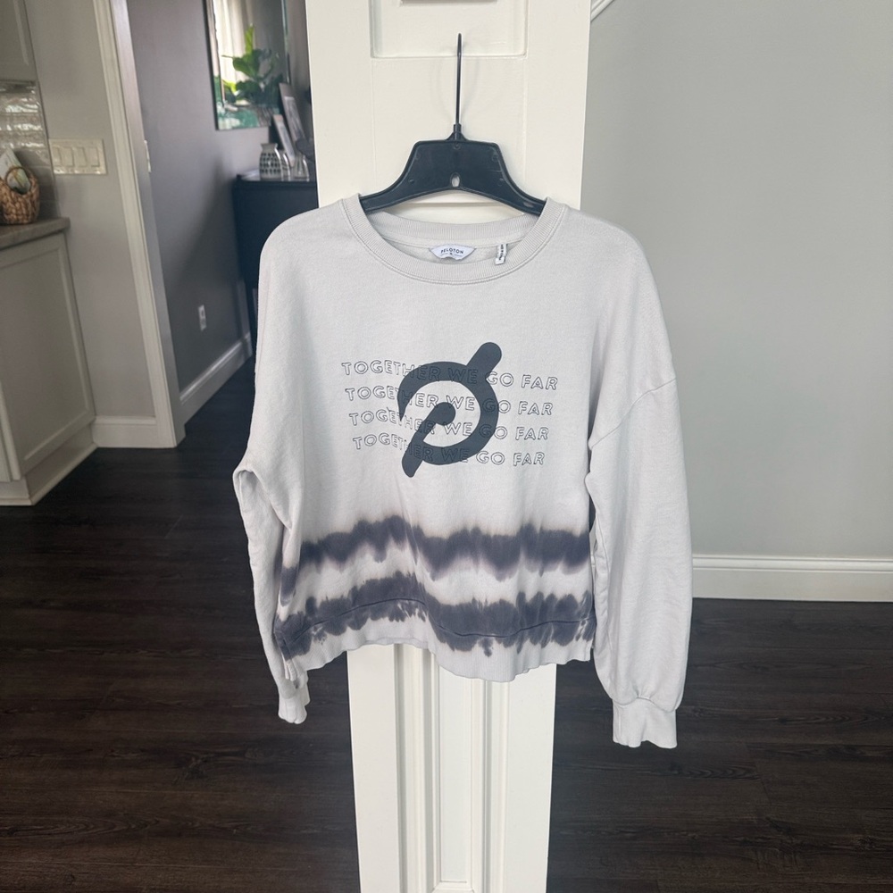 Peloton Daydreamer Together We Go Far embroidered tie dye pullover crewneck M - Picture 2 of 6